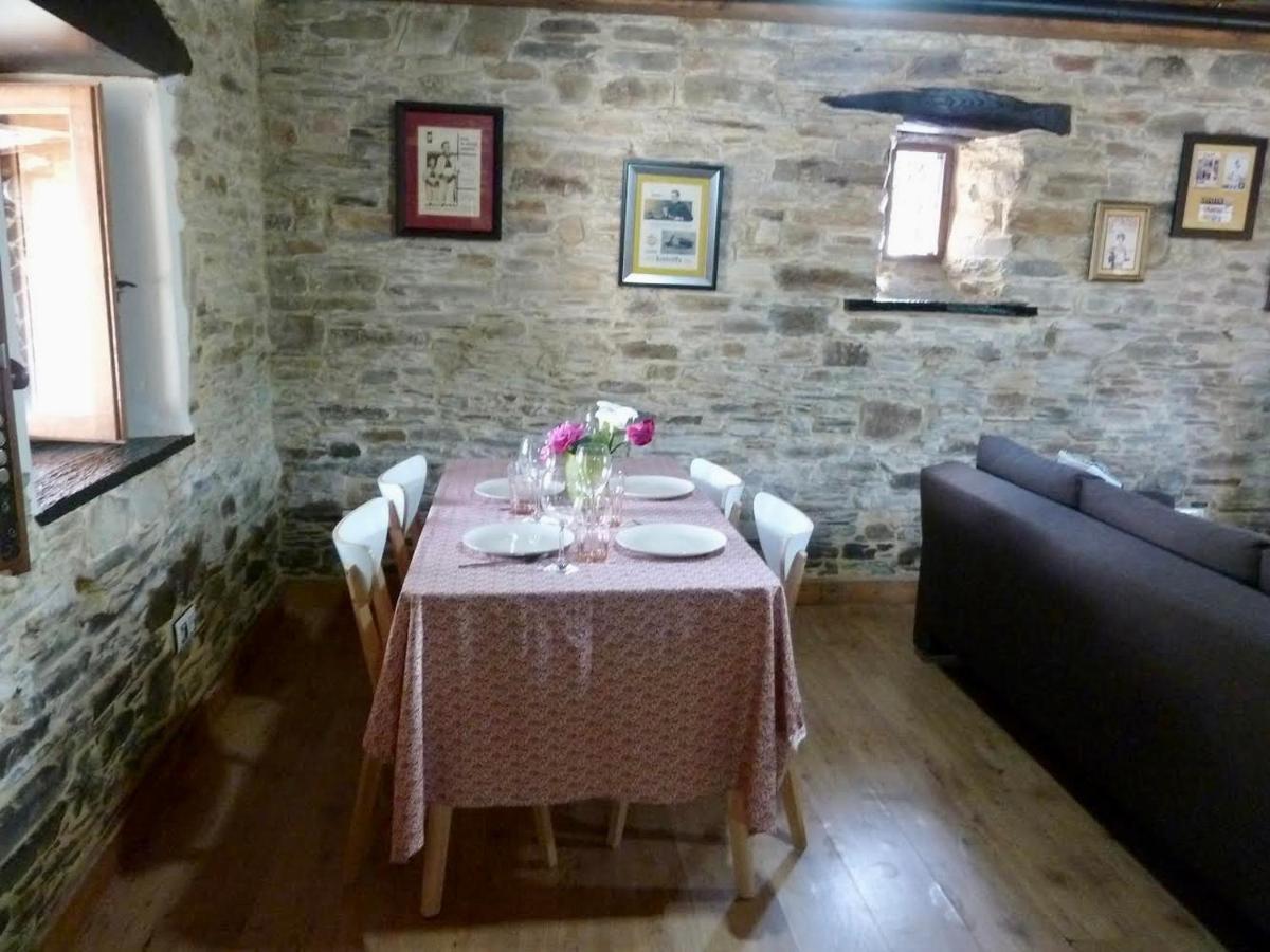 Casita Feliz Entre Montanas Y Cerca Del Mar Villa Trabada Buitenkant foto