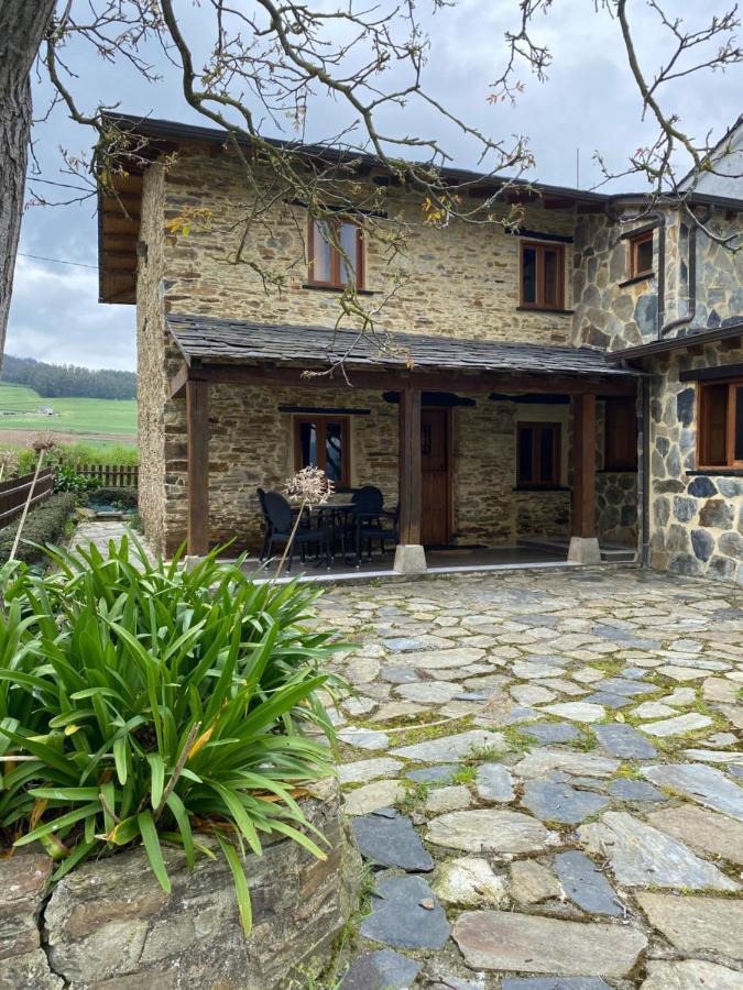 Casita Feliz Entre Montanas Y Cerca Del Mar Villa Trabada Buitenkant foto