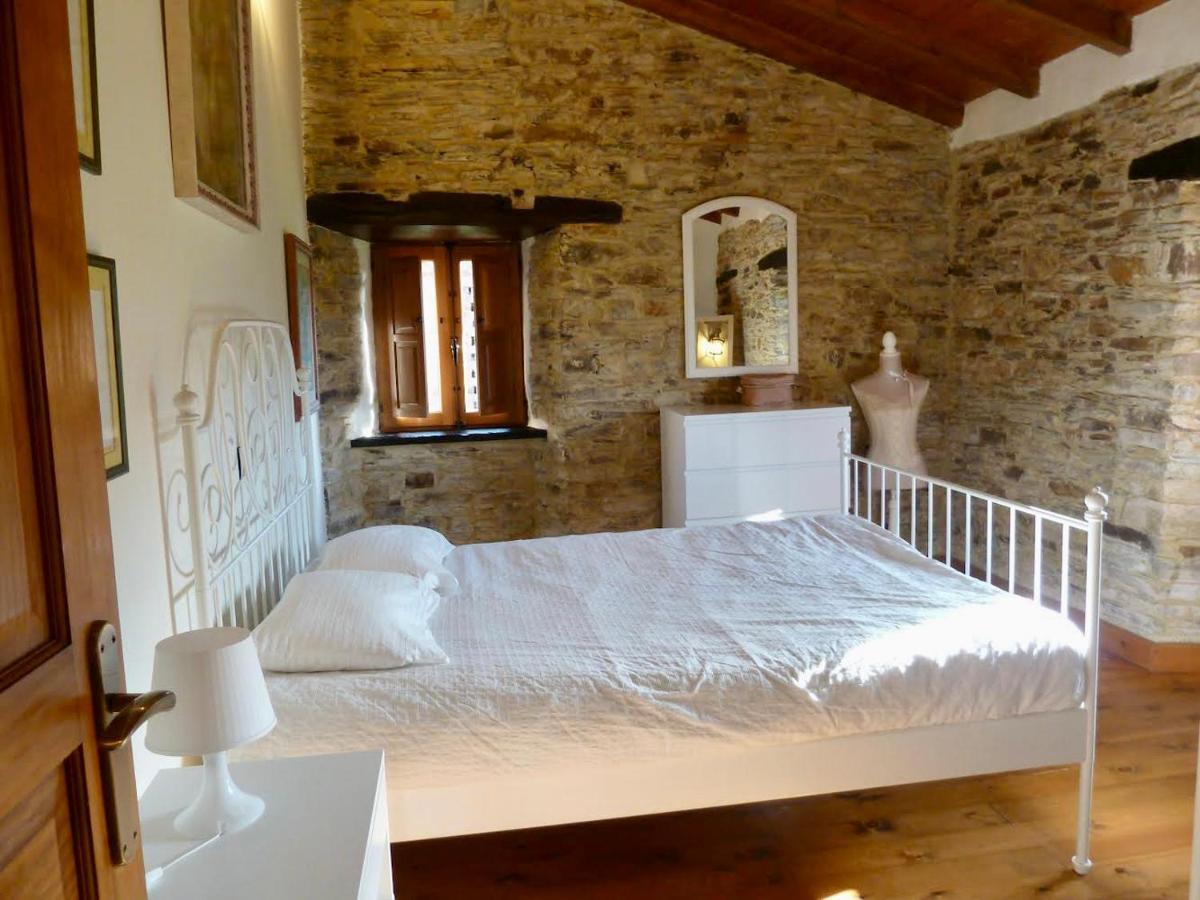 Casita Feliz Entre Montanas Y Cerca Del Mar Villa Trabada Buitenkant foto