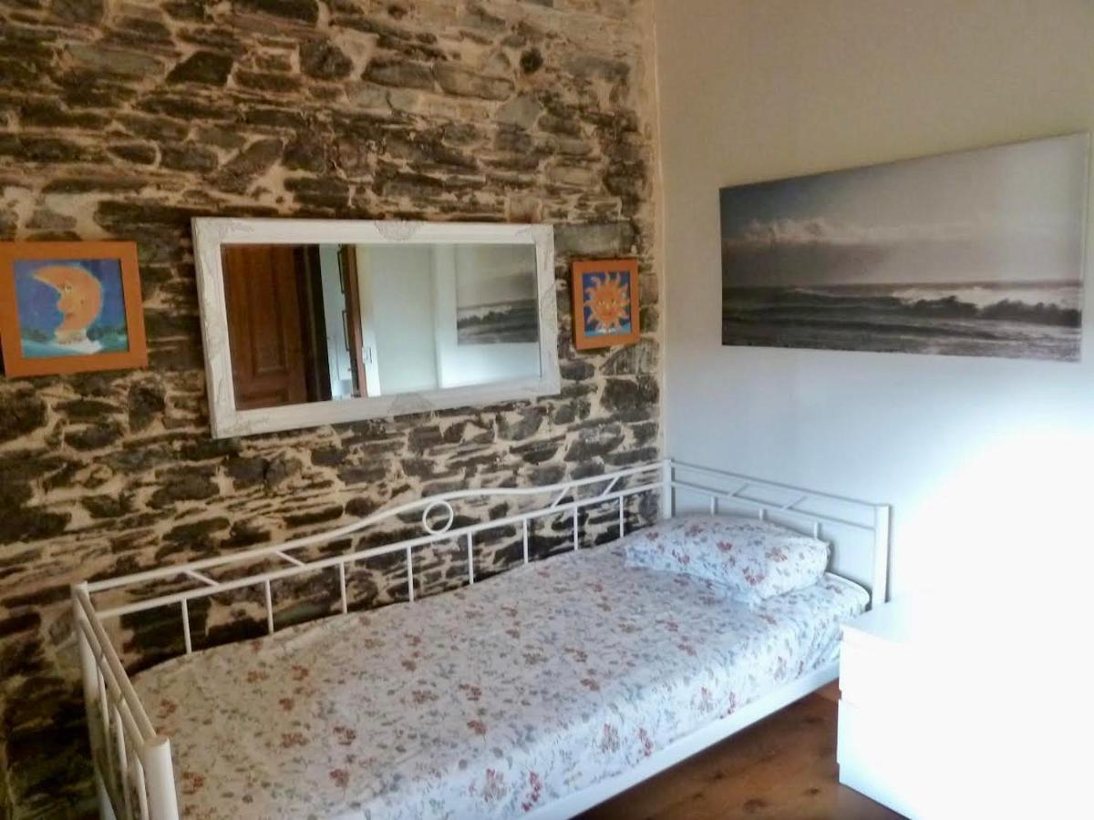 Casita Feliz Entre Montanas Y Cerca Del Mar Villa Trabada Buitenkant foto